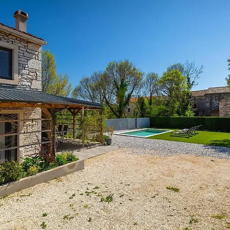 Tilia Сasa de vacaciones Pula