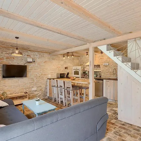 度假居 Cozy In With 2 Bedrooms *