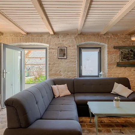 Сasa de vacaciones Tilia *